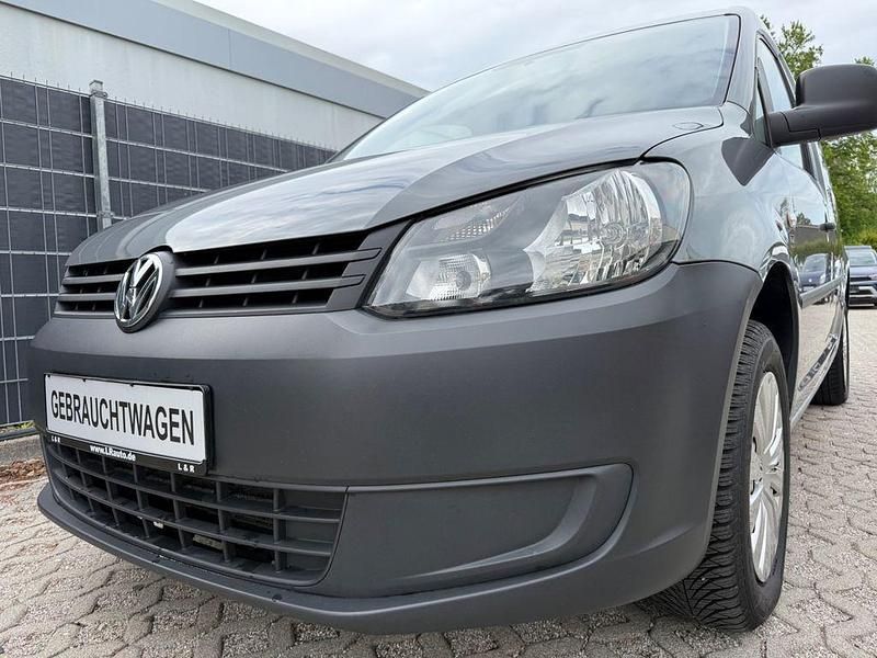 Grau Gebraucht 2015 VW Caddy Van / Kleinbus | 12.790 € (Etwas zu teuer) - Bild 1/4