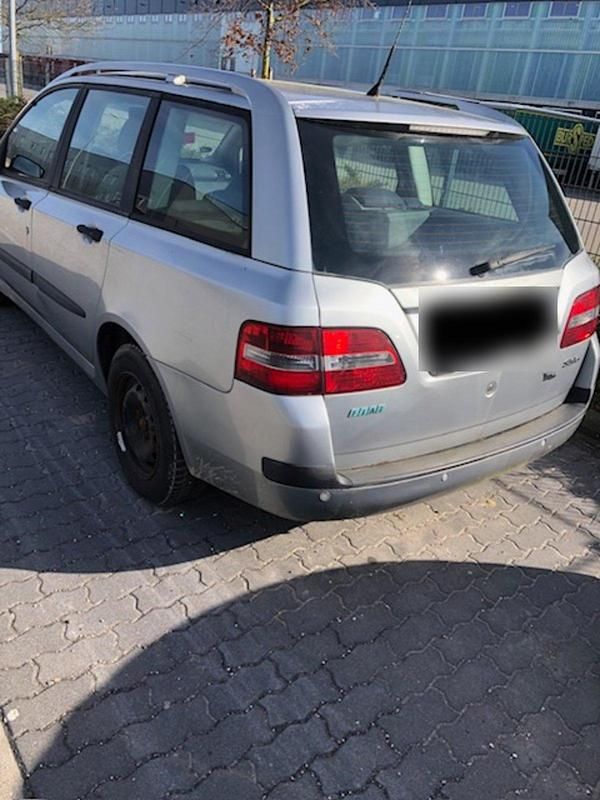 Gebraucht Fiat Stilo 116 PS (85 kW) 2007 Blau Kombi