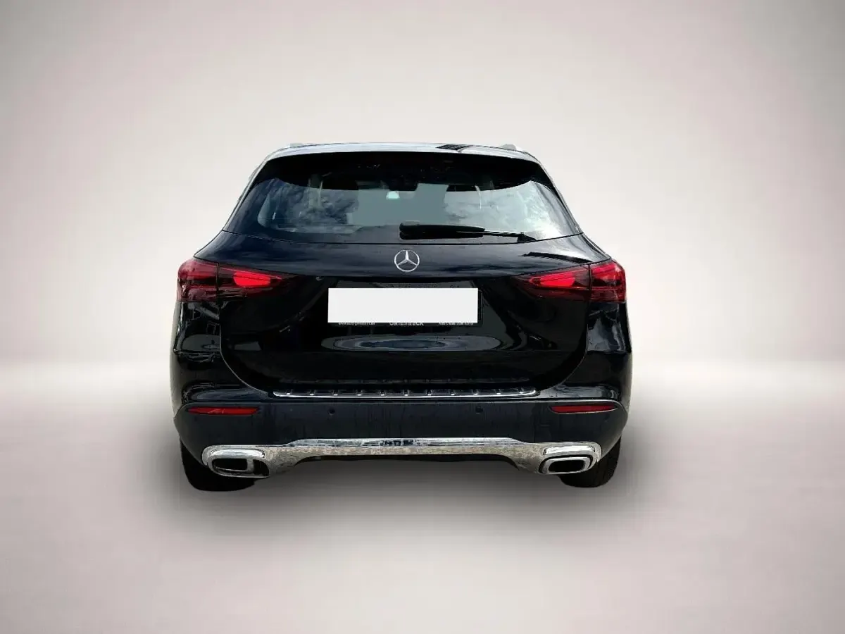 Gebraucht Mercedes GLA200 Progressive 163 PS (119 kW) 2025 Manufacturer SUV