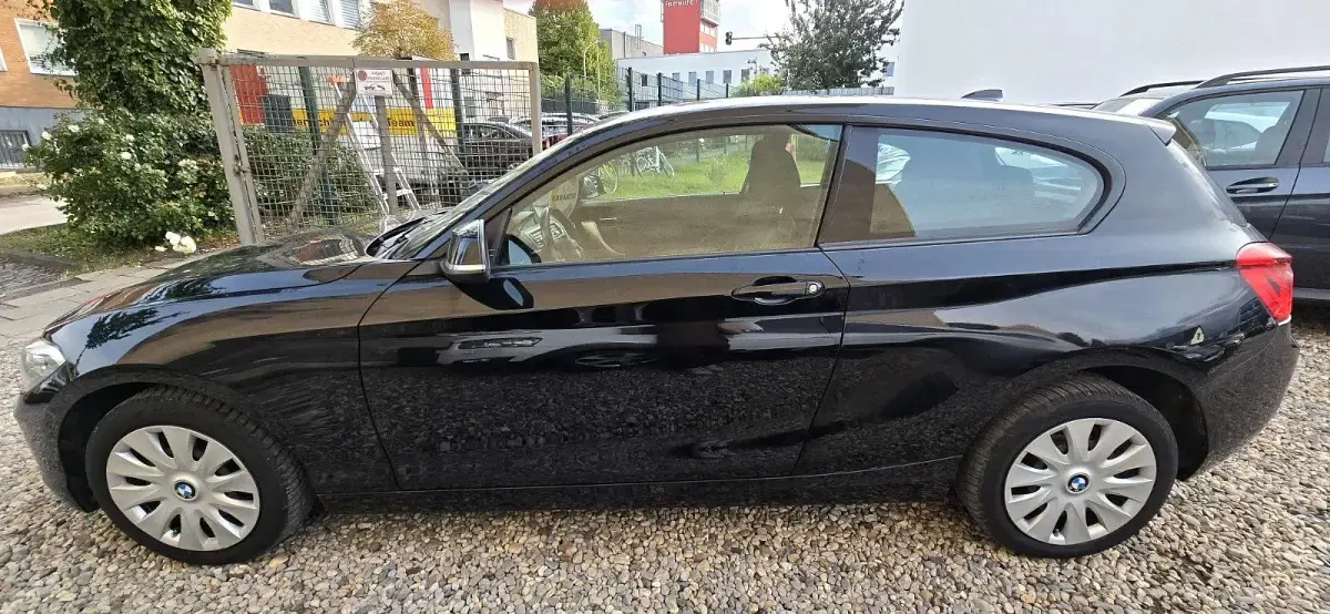 Gebraucht BMW 116 109 PS (80 kW) 2015 Schwarz Kleinwagen