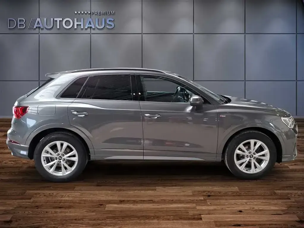 Gebraucht Audi Q3 S-Line 150 PS (110 kW) 2023 Grau SUV