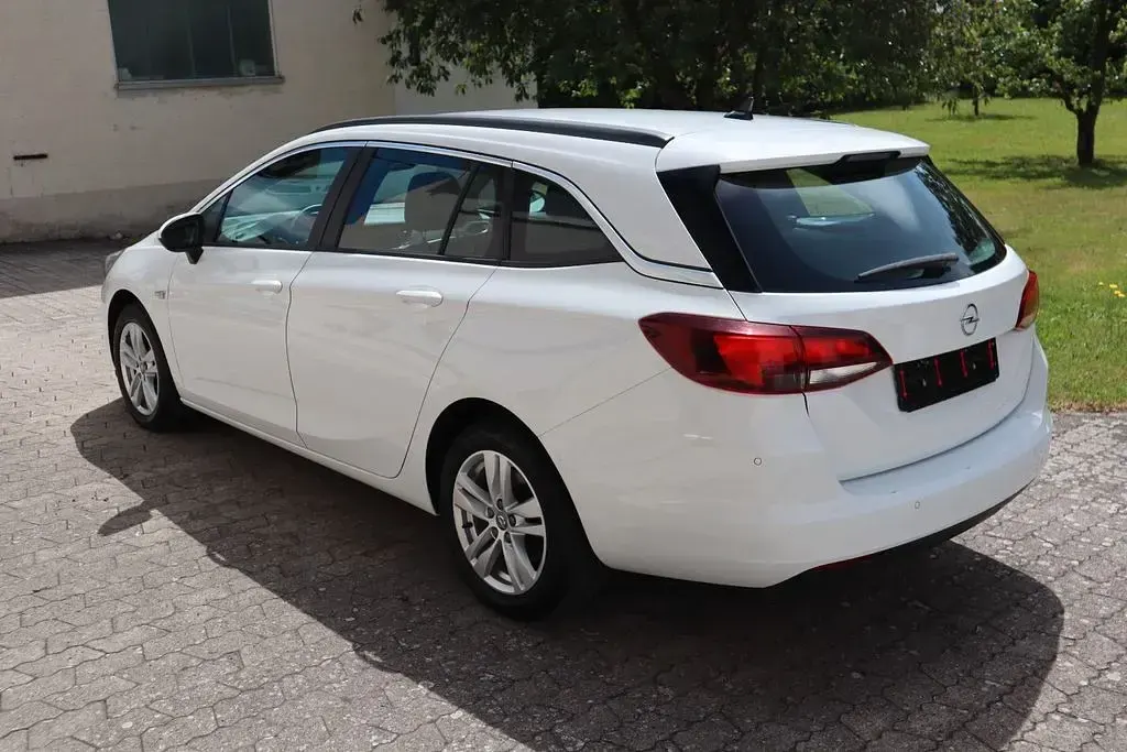 Gebraucht Opel Astra Business 136 PS (100 kW) 2019 Weiß Kombi
