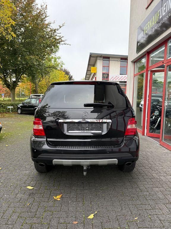 Gebraucht Mercedes ML280 190 PS (139 kW) 2006 Schwarz SUV