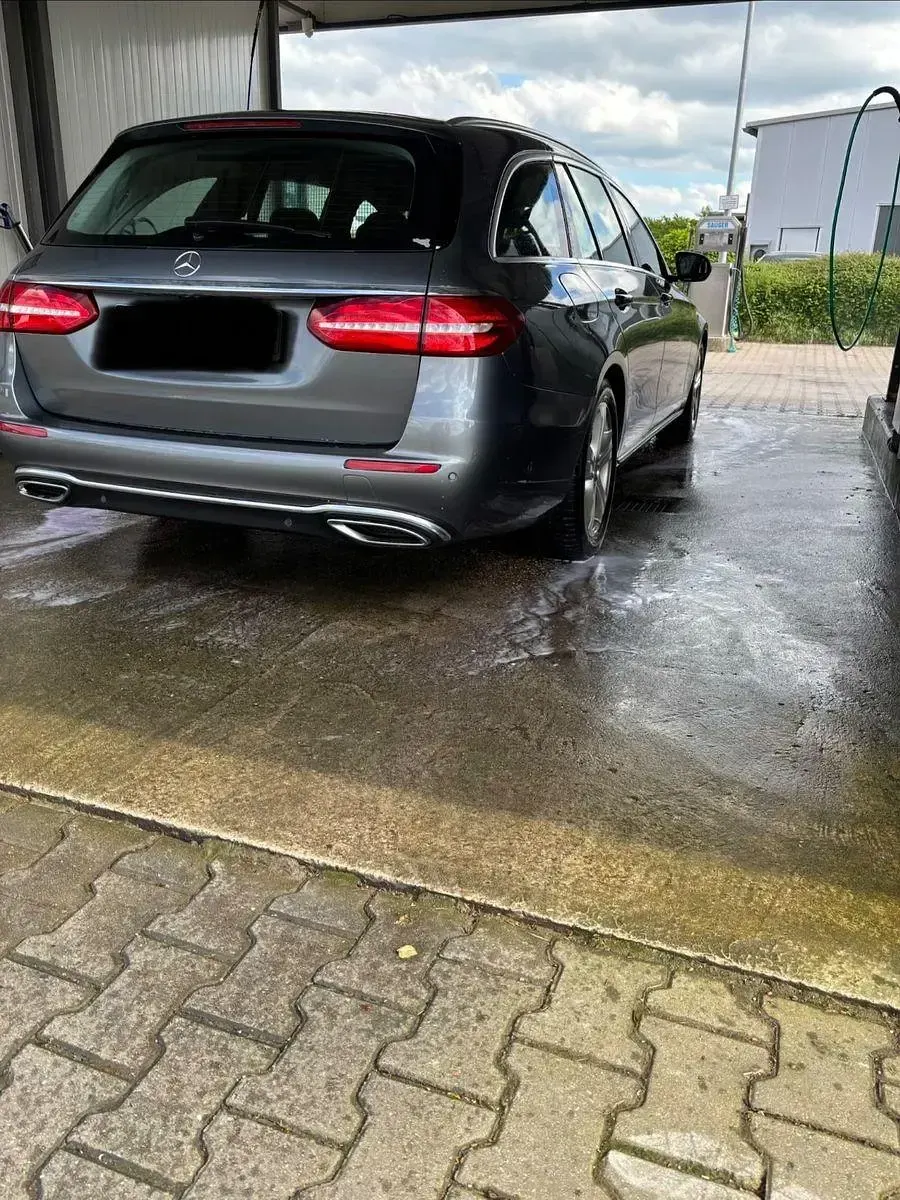 Gebraucht Mercedes E200 150 PS (110 kW) 2019 Grau Kombi