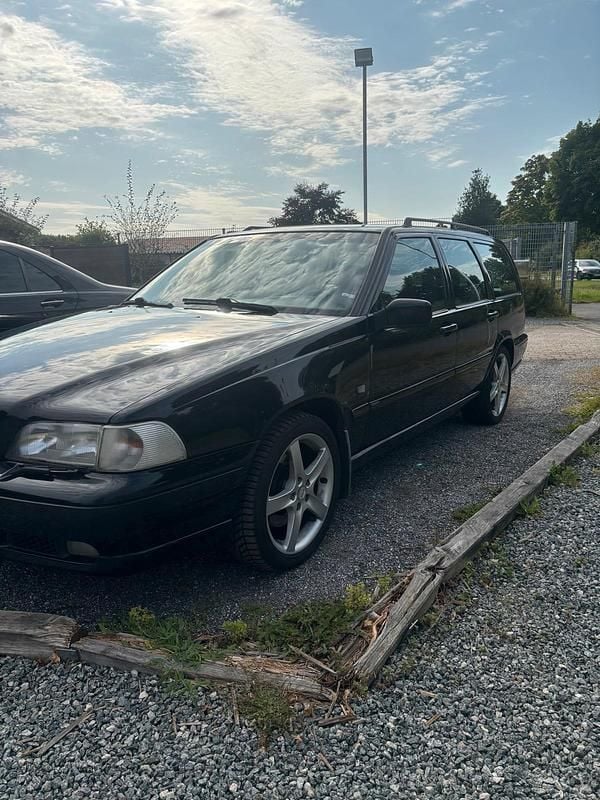 Schwarz Gebraucht 1997 Volvo V70 Kombi | 7.200 € - Bild 1/4