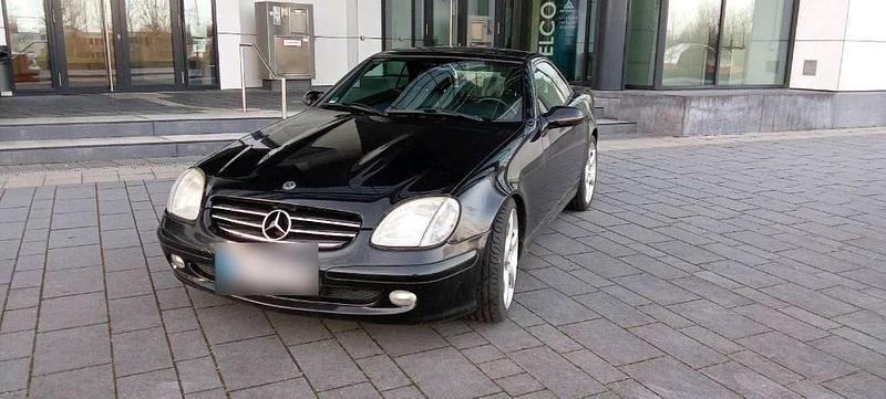 Second-hand Mercedes SLK200 163 CP (119 kW) 2002 Negru Cabrio