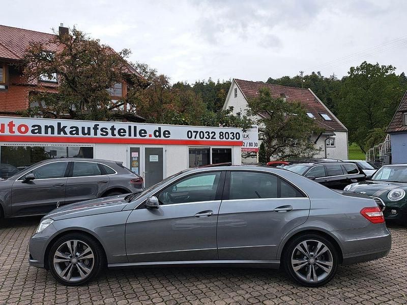 Gebraucht Mercedes E500 Elegance 387 PS (284 kW) 2010 Silber Limousine