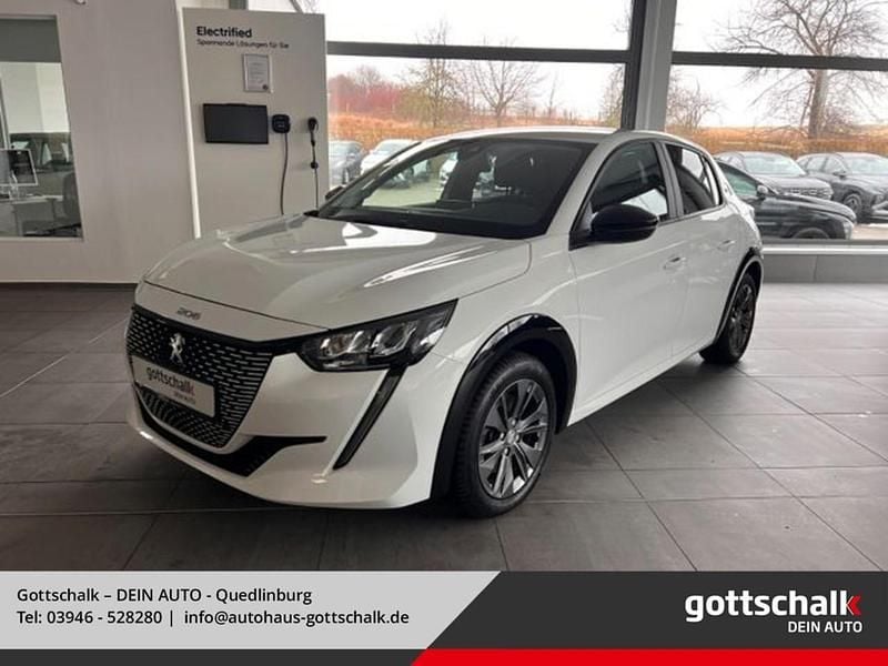 Gebraucht Peugeot e-208 100 kW (136 PS) 2022 Weiß Kleinwagen