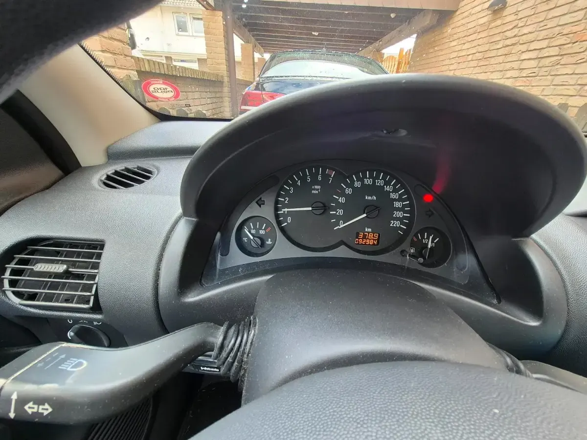 Occasion Opel Corsa 60 ch (44 kW) 2004 Bleue Citadine