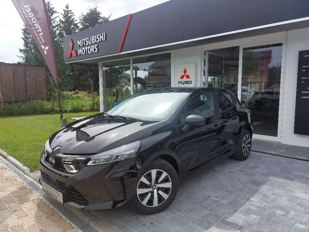 Neu Mitsubishi Colt Basis 67 PS (49 kW) 2025 Onyxschwarz Kleinwagen