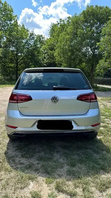 Gebraucht VW Golf VII IQ Drive 116 PS (85 kW) 2019 Silber Limousine