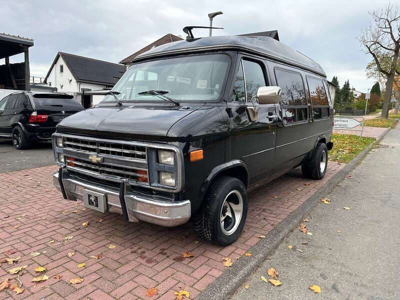 Schwarz Gebraucht 1989 Chevrolet Starcraft Van | 10.990 € - Bild 1/4