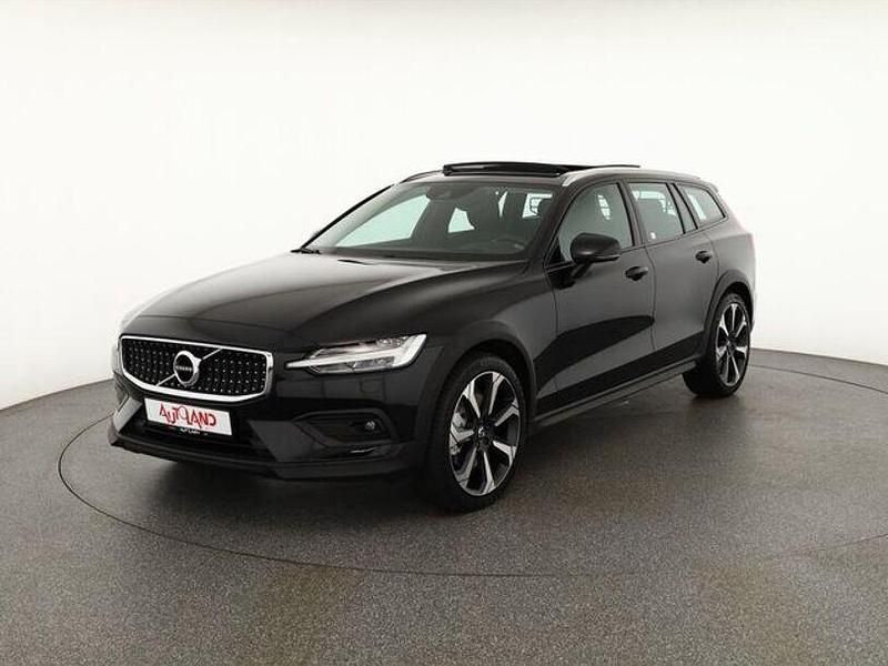 Andere Gebraucht 2020 Volvo V60 Kombi | 30.990 € (Etwas zu teuer) - Bild 1/4