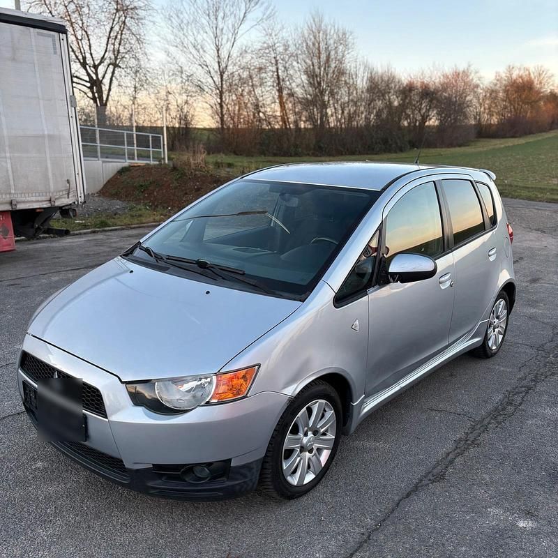 Silber Gebraucht 2012 Mitsubishi Colt Kleinwagen | 2.900 € (Fairer Preis) - Bild 1/4