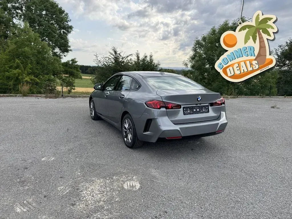 Neu BMW 216 122 PS (89 kW) 2026 Grau Coupé