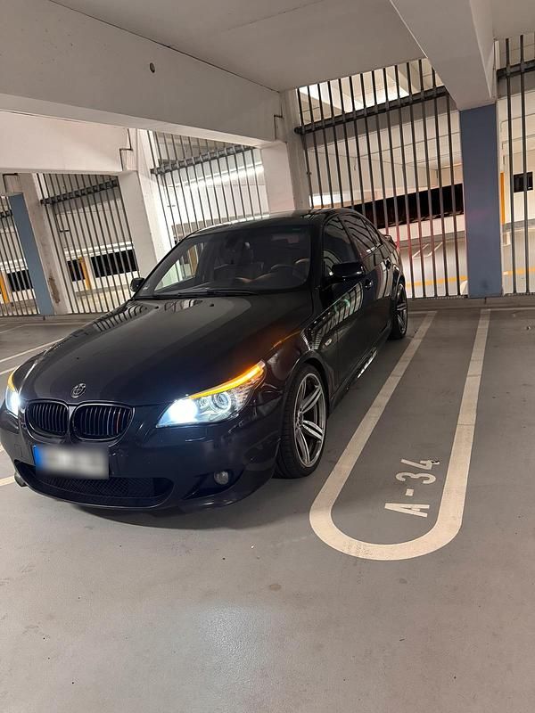 Schwarz Gebraucht 2007 BMW 530 M Sport Limousine | 6.500 € (Guter Preis) - Bild 1/4