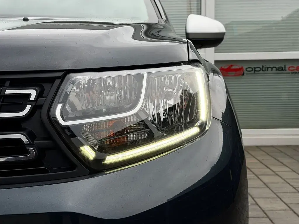 Gebraucht Dacia Duster 131 PS (96 kW) 2021 Grau SUV