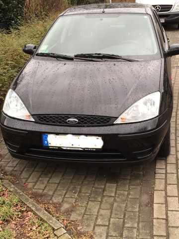 Usata Ford Focus 75 CV (55 kW) 2003 Nero Berlina
