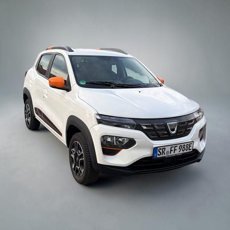 Gebraucht Dacia Spring Comfort Plus 33 kW (45 PS) 2022 Weiß Kleinwagen