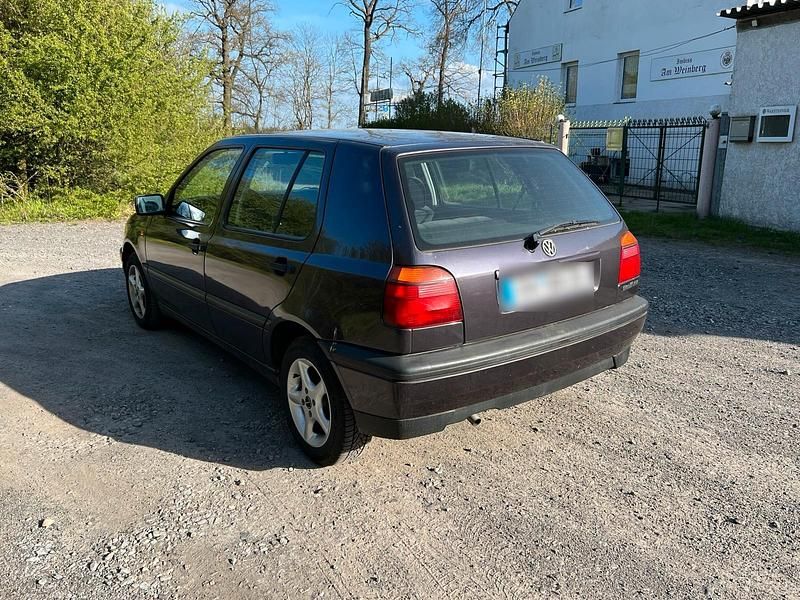 Gebraucht VW Golf III 75 PS (55 kW) 1993 Violet Kleinwagen