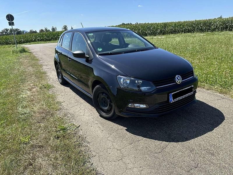 Gebraucht VW Polo LOUNGE 60 PS (44 kW) 2015 Limousine