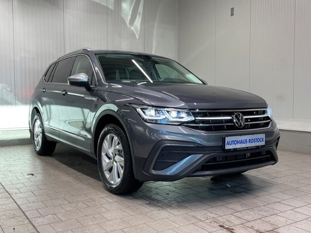 Platinum grey metallic Gebraucht 2025 VW Tiguan Allspace Life SUV | 47.980 € (Teuer) - Bild 1/4