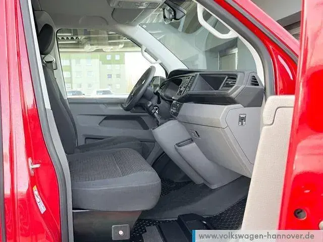 Gebraucht VW Transporter 150 PS (110 kW) 2023 Rot Van