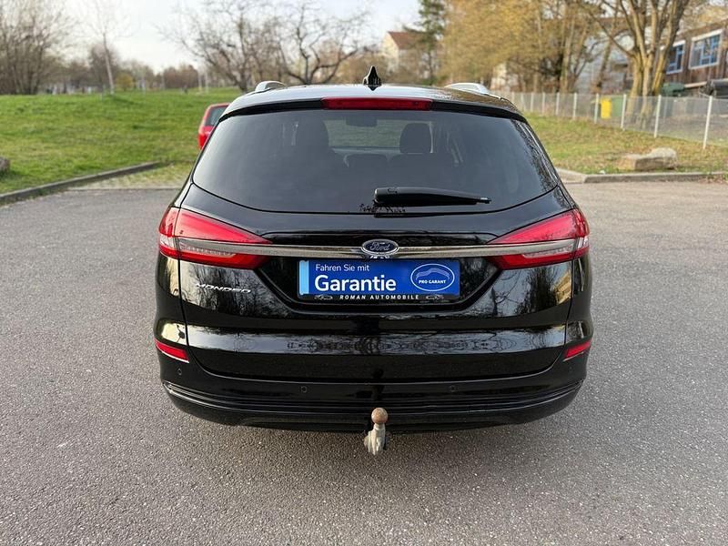 Gebraucht Ford Mondeo Titanium 150 PS (110 kW) 2020 Schwarz Limousine