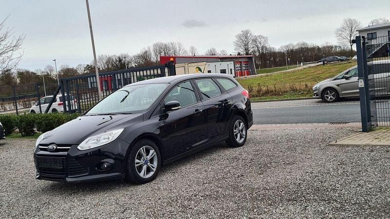 Gebraucht Ford Focus SYNC Edition 125 PS (91 kW) 2013 Schwarz Kombi