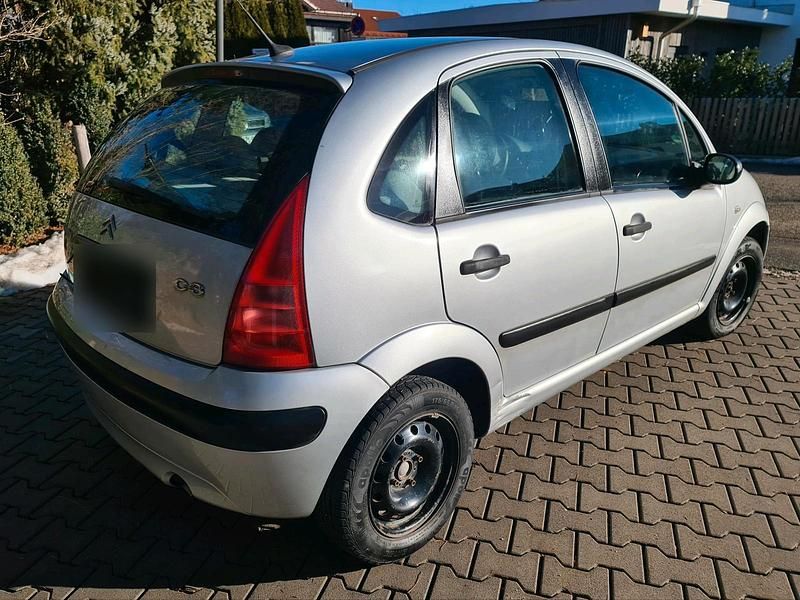 Gebraucht Citroën C3 60 PS (44 kW) 2005 Silber Kleinwagen