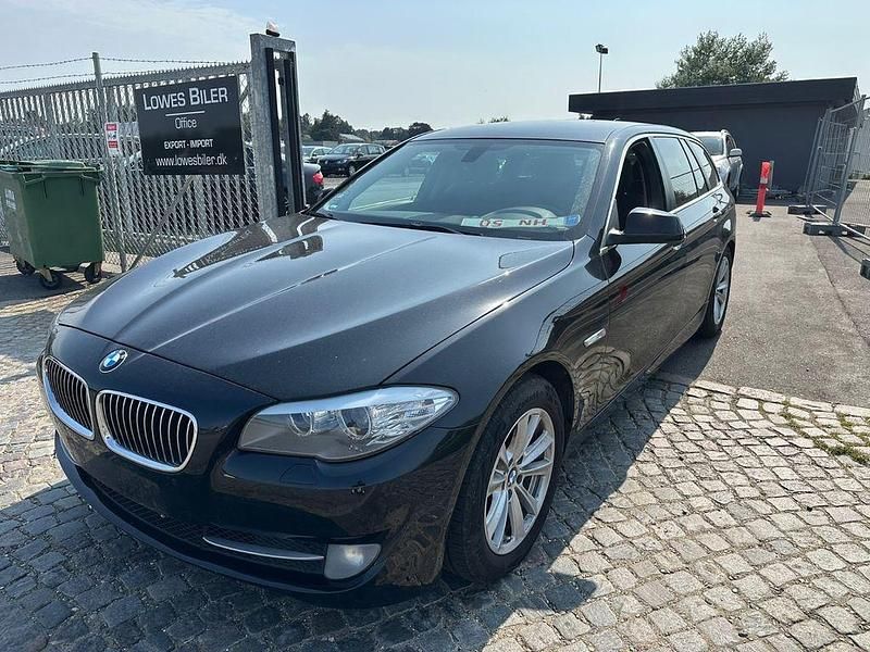 Schwarz Gebraucht 2012 BMW 520 Kombi | 6.100 € (Superpreis) - Bild 1/4