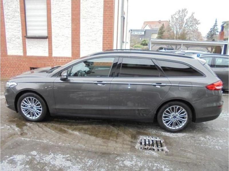 Gebraucht Ford Mondeo Trend 140 PS (102 kW) 2023 Magneticgrau (metallic) (metallic) Kombi