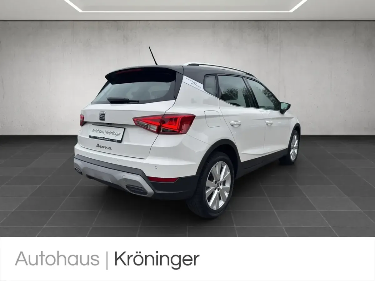 Gebraucht Seat Arona Xperience 110 PS (80 kW) 2023 Weiß SUV