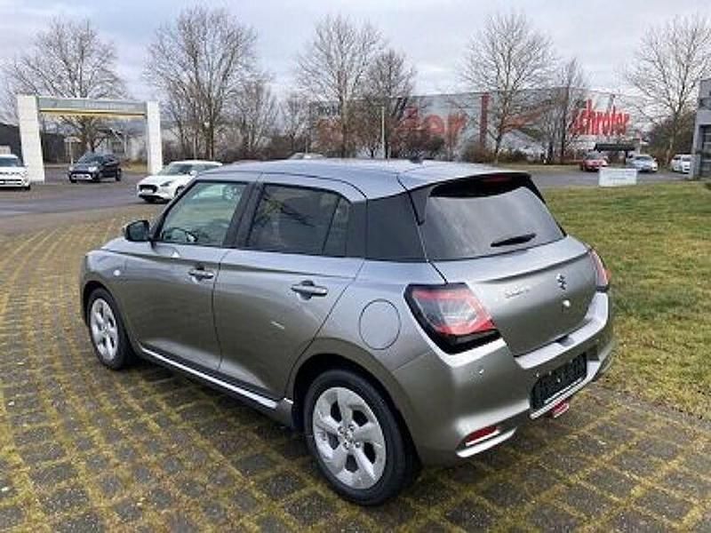 Neu Suzuki Swift 83 PS (61 kW) 2026 Silber Kleinwagen