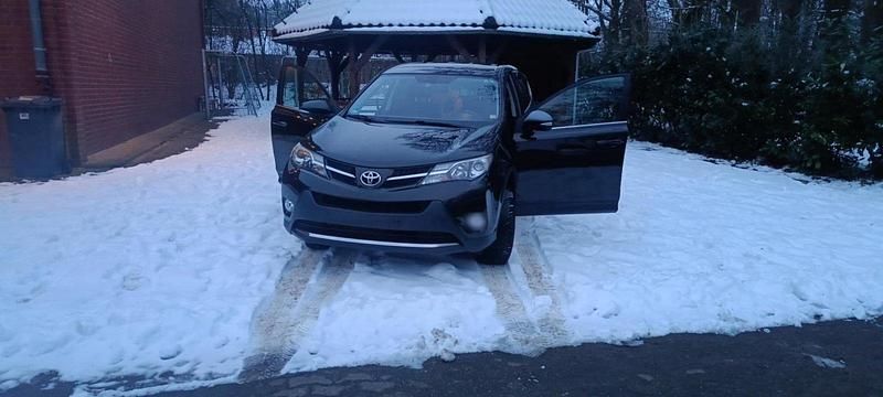 Gebraucht Toyota RAV4 125 PS (91 kW) 2014 Braun SUV