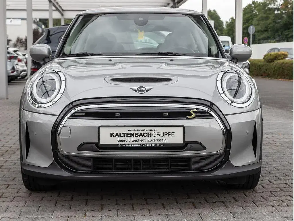 Gebraucht Mini Cooper SE Essential 135 kW (184 PS) 2023 Silber Kleinwagen