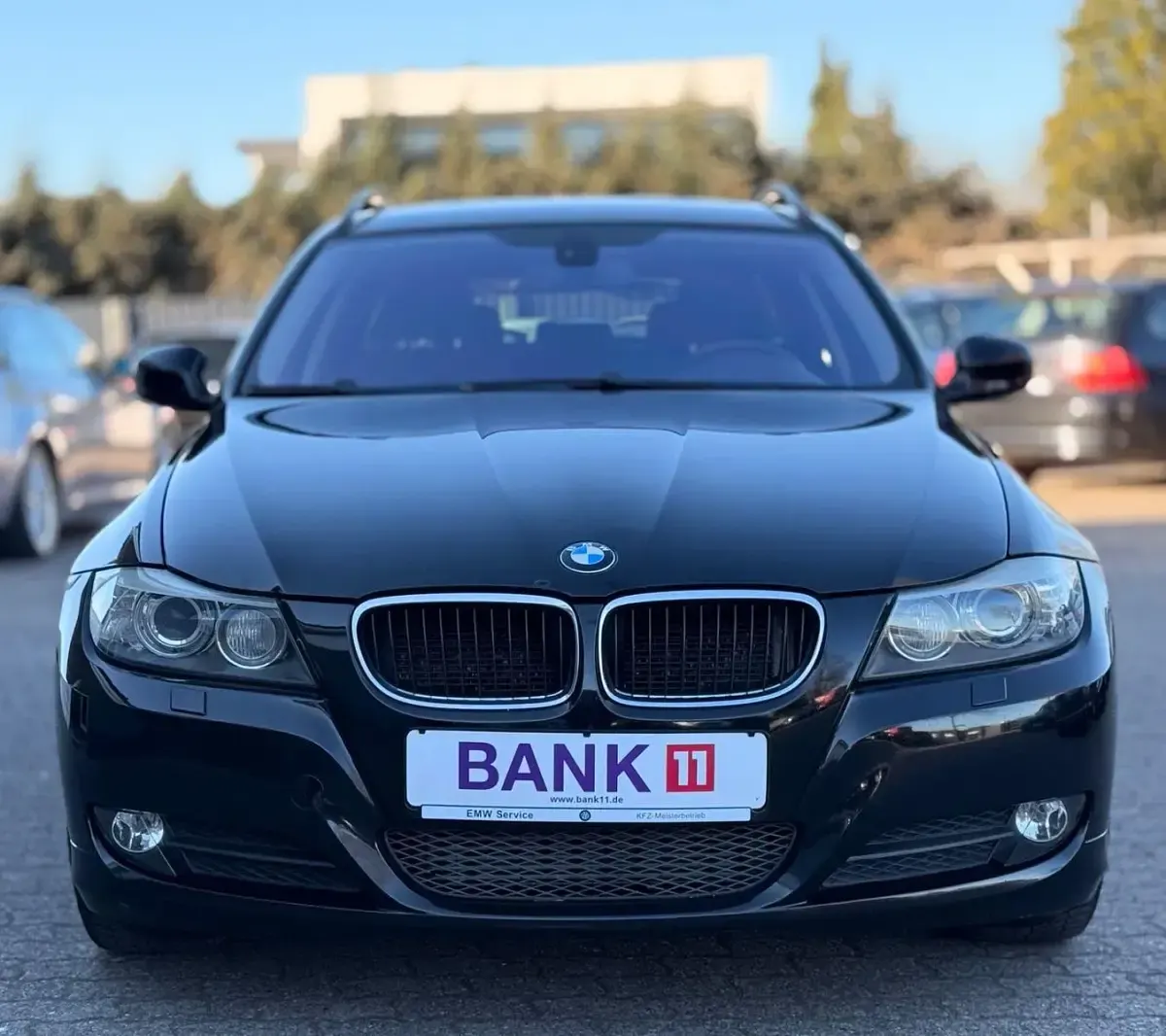 Gebraucht BMW 320 Comfort Edition 177 PS (130 kW) 2009 Schwarz Kombi