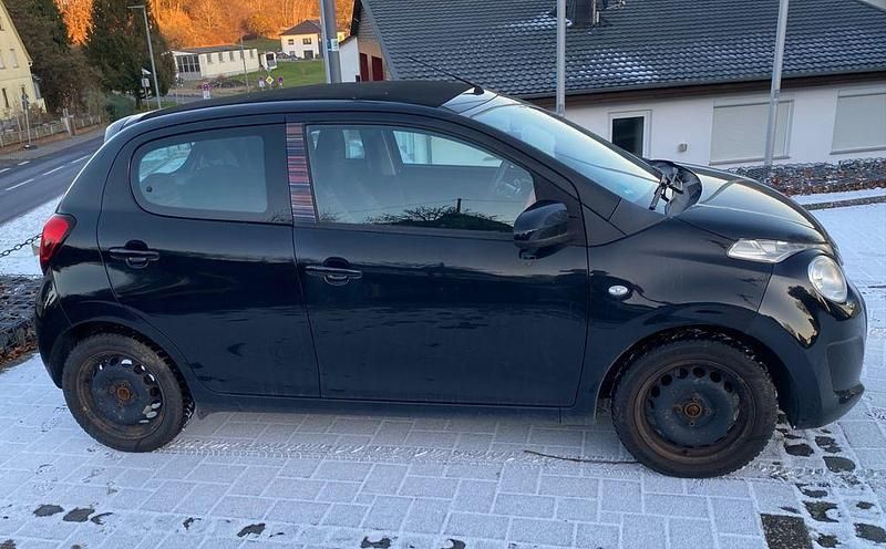 Schwarz Gebraucht 2015 Citroën C1 Feel Kleinwagen | 5.699 € (Fairer Preis) - Bild 1/4