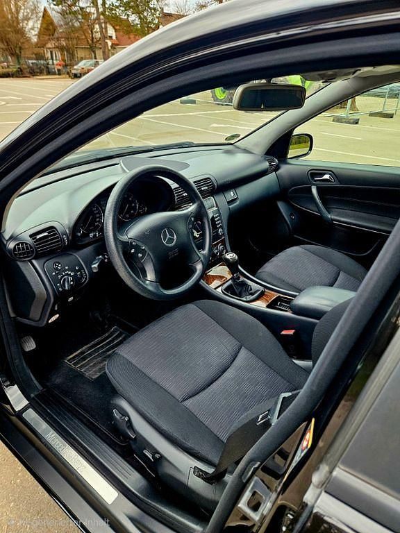 Gebraucht Mercedes C180 Classic 143 PS (105 kW) 2004 Schwarz Limousine