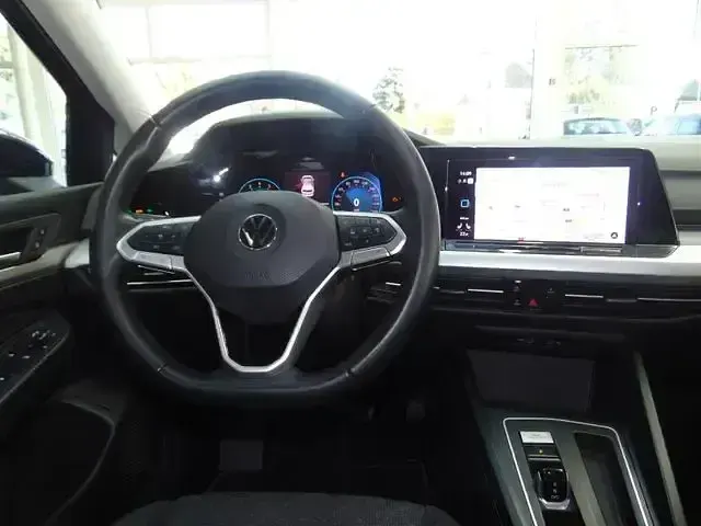 Gebraucht VW Golf VIII Life 150 PS (110 kW) 2020 Andere Limousine