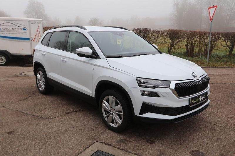 Gebraucht Skoda Karoq Selection 150 PS (110 kW) 2024 Bila moon/moon white SUV