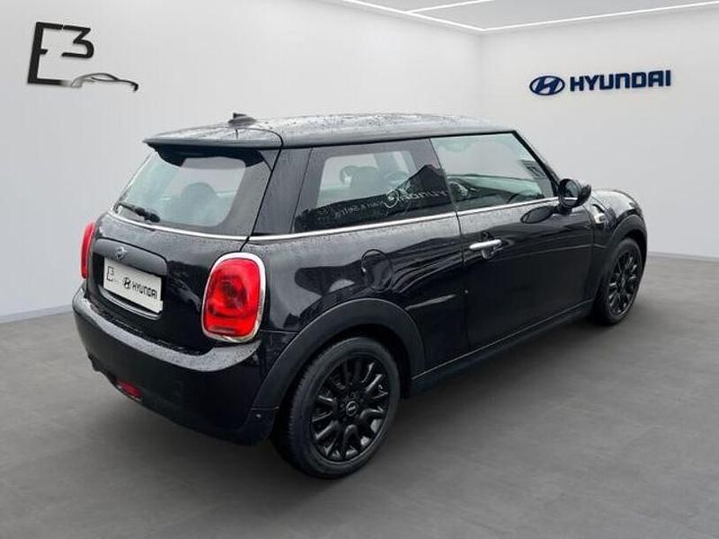 Second-hand Mini ONE 102 CP (75 kW) 2019 Negru Hatchback