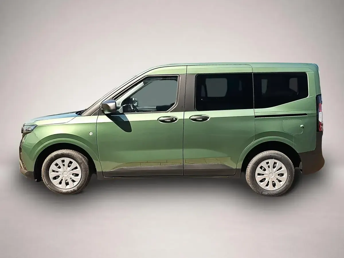 Neu Ford Tourneo Courier Trend 125 PS (91 kW) 2026 Manufacturer Van / Kleinbus