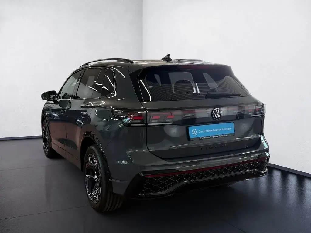 Gebraucht VW Tiguan Style 150 PS (110 kW) 2025 Grau SUV