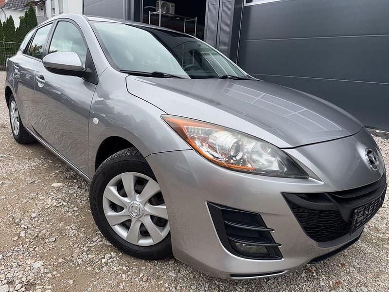 Grau Gebraucht 2010 Mazda 3 90th Anniversary Limousine | 4.990 € (Guter Preis) - Bild 1/4