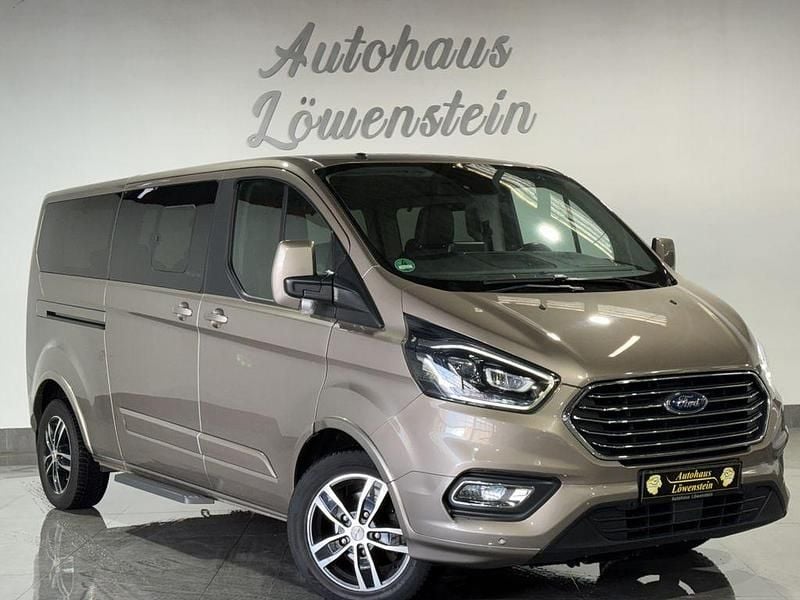 Gebraucht Ford Transit Custom Titanium 170 PS (125 kW) 2018 Pyritsilber metallic Van / Kleinbus