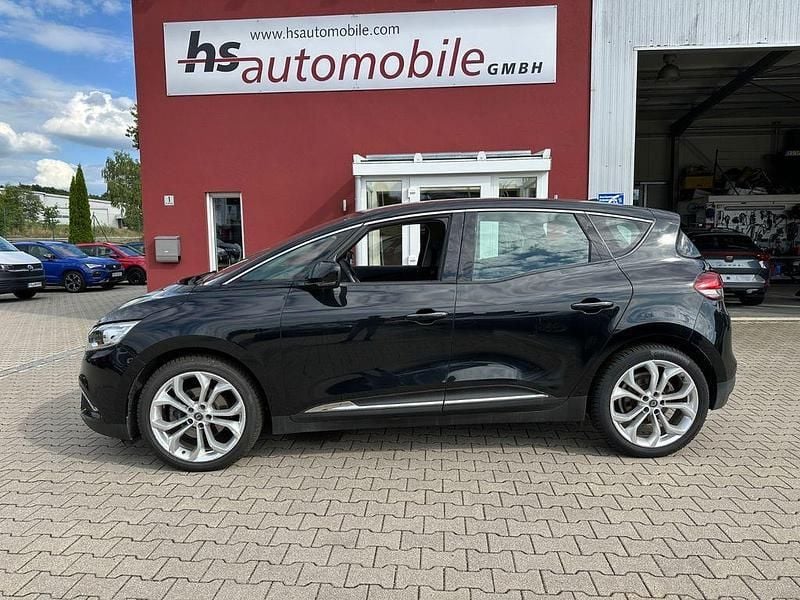 Schwarz Gebraucht 2020 Renault Scénic IV Business Van / Kleinbus | 11.199 € (Guter Preis) - Bild 1/4