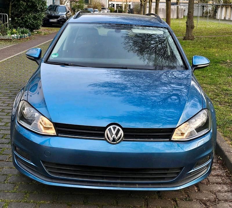 Gebraucht VW Golf VII 110 PS (80 kW) 2016 Blau Kombi