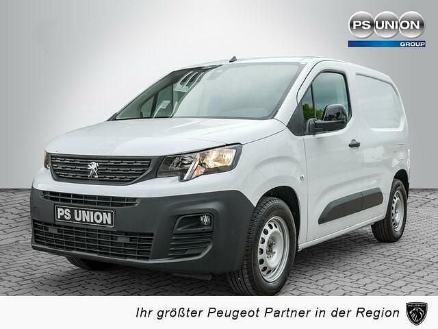 Weiss Gebraucht 2023 Peugeot E-Partner Premium Van / Kleinbus | 25.990 € (Etwas zu teuer) - Bild 1/2