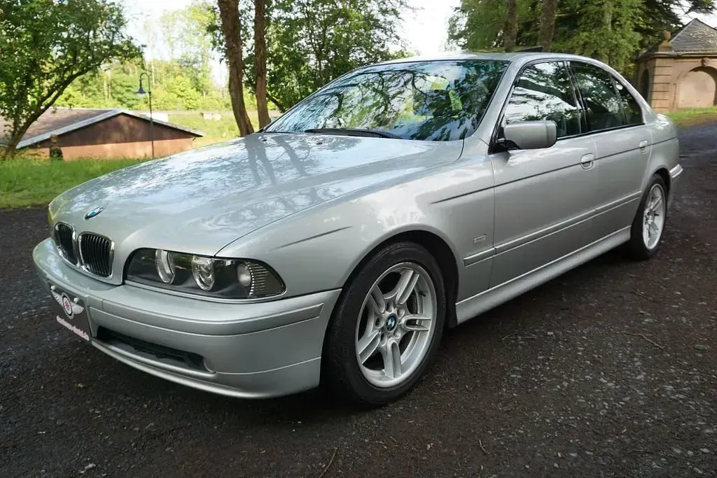 Gebraucht BMW 540 Performance 286 PS (210 kW) 2000 Silber Limousine